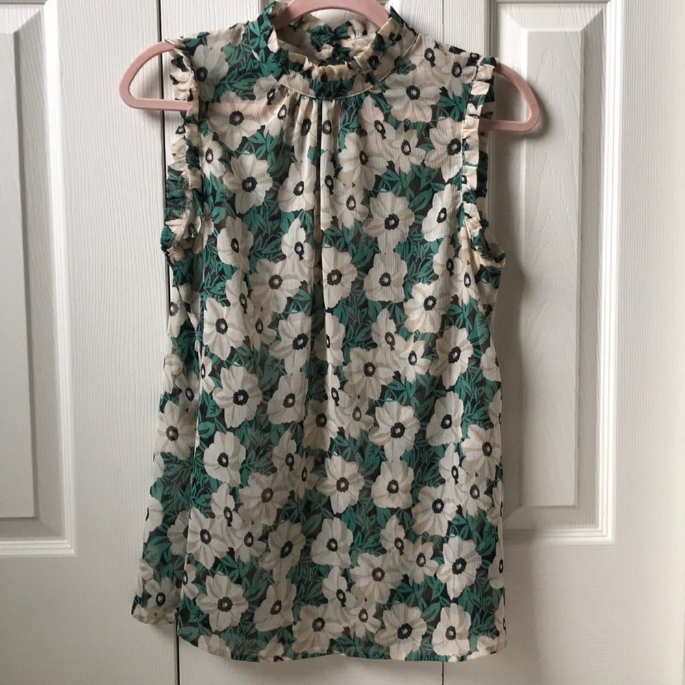 WHO WHAT WEAR floral sleeveless blouse